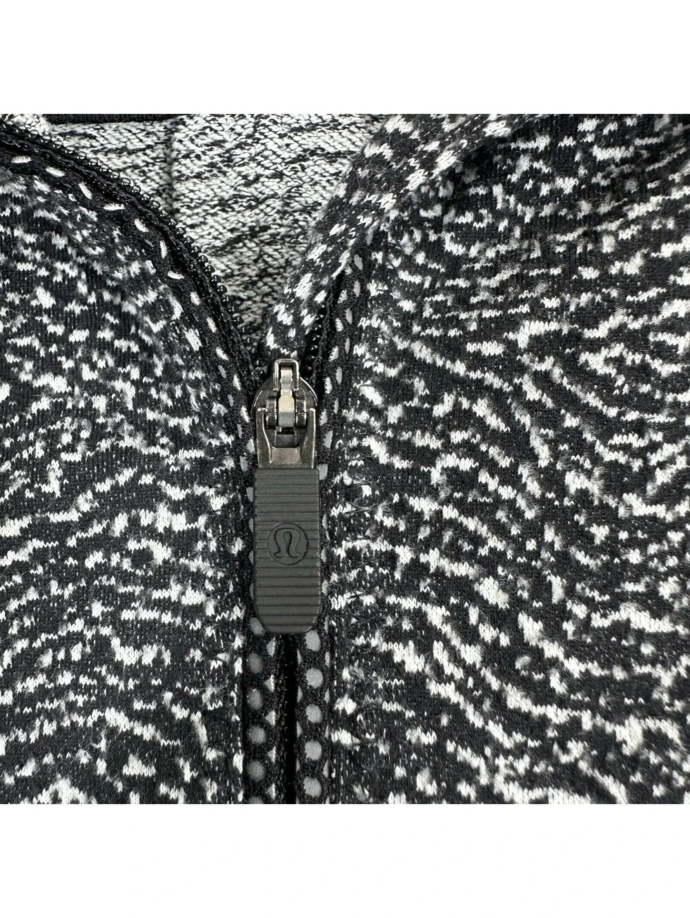 Lululemon Pullover Women’s 8 Runderful 1/2 Zip Jacket Thumb Holes Performance